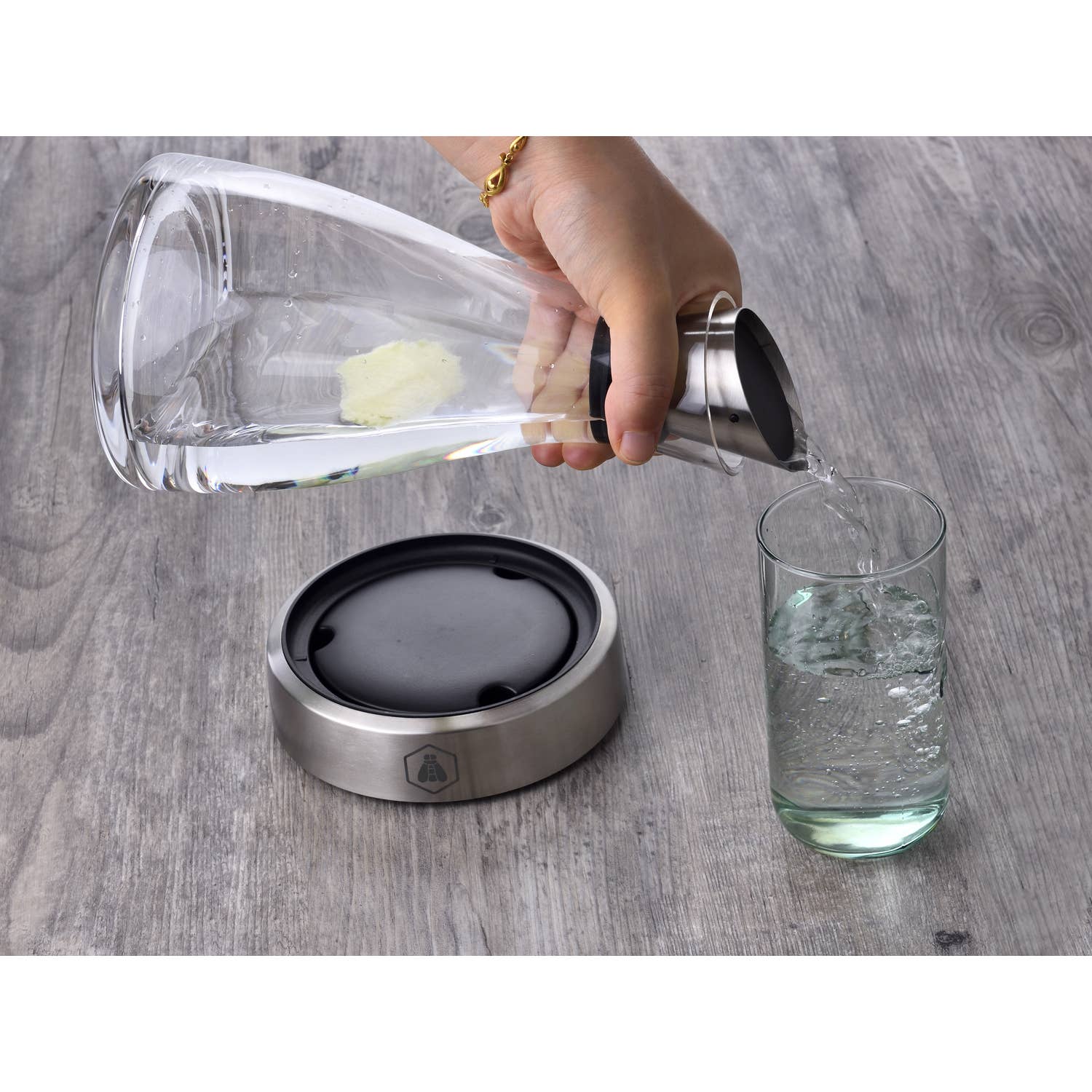 LAGUIOLE, Garrafa Decanter de Vidro com Base Refrigerada