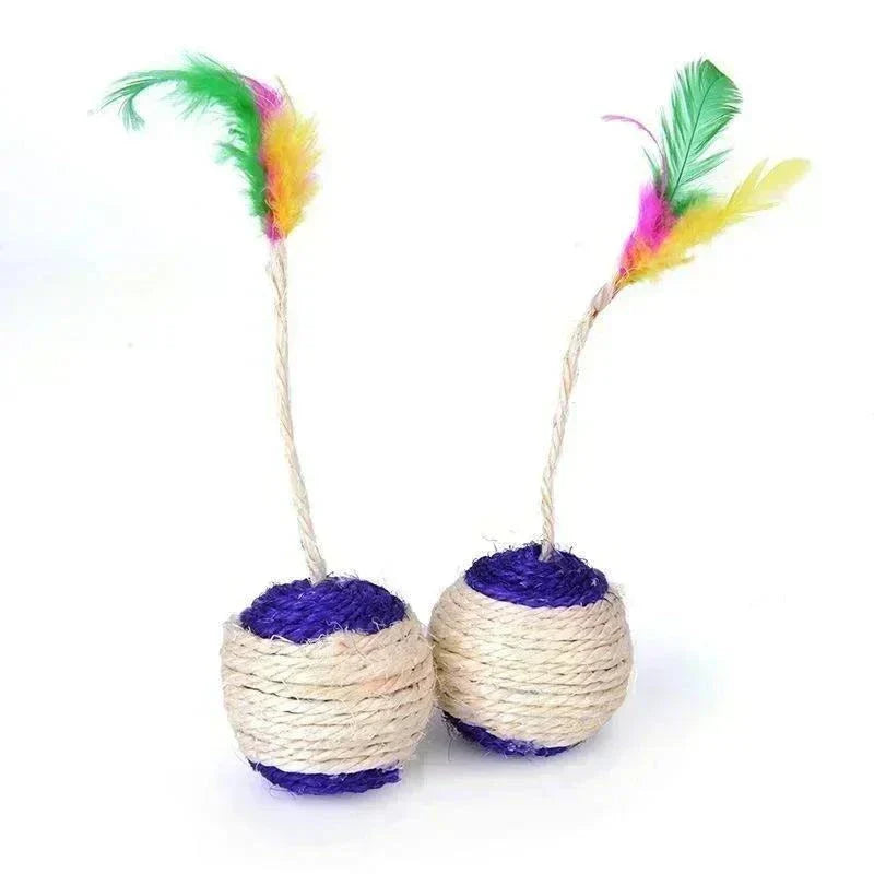 Bola de Arranhador Interativa para Gatos com Pena e Sisal – Brinquedo de Treino para Gatinhos (1 un.)